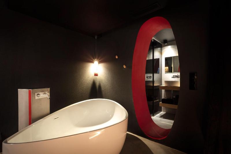 Zrooms Suites Hostel Boutique image