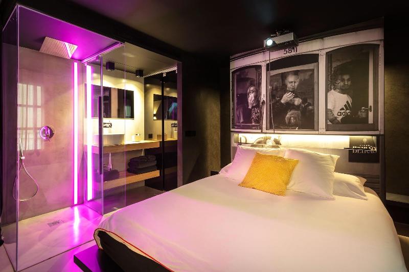 Zrooms Suites Hostel Boutique image