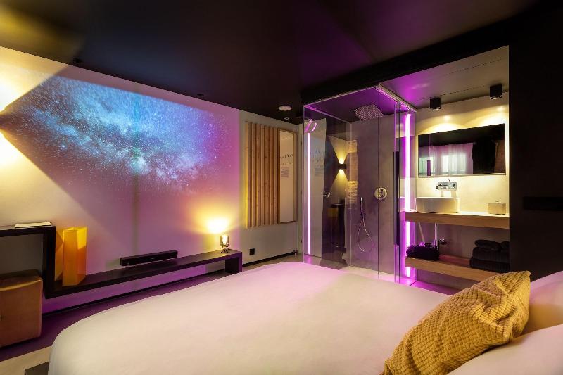 Zrooms Suites Hostel Boutique image
