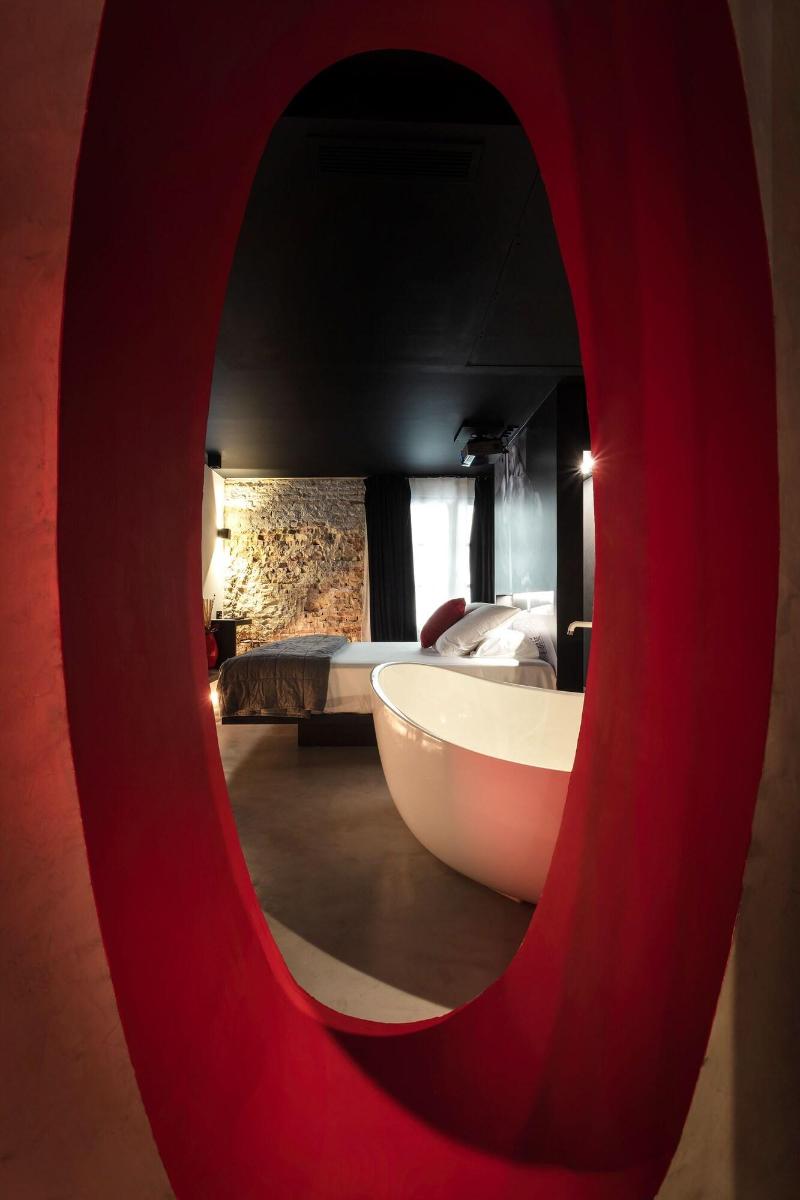 Zrooms Suites Hostel Boutique image