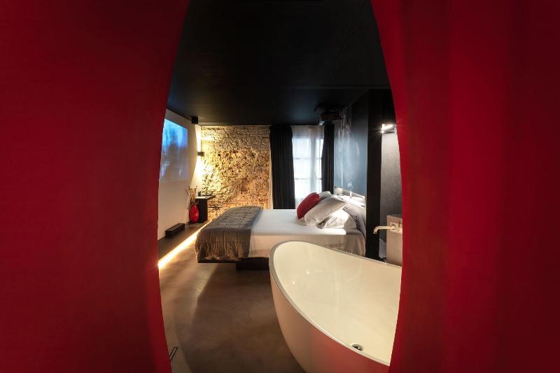 Zrooms Suites Hostel Boutique image
