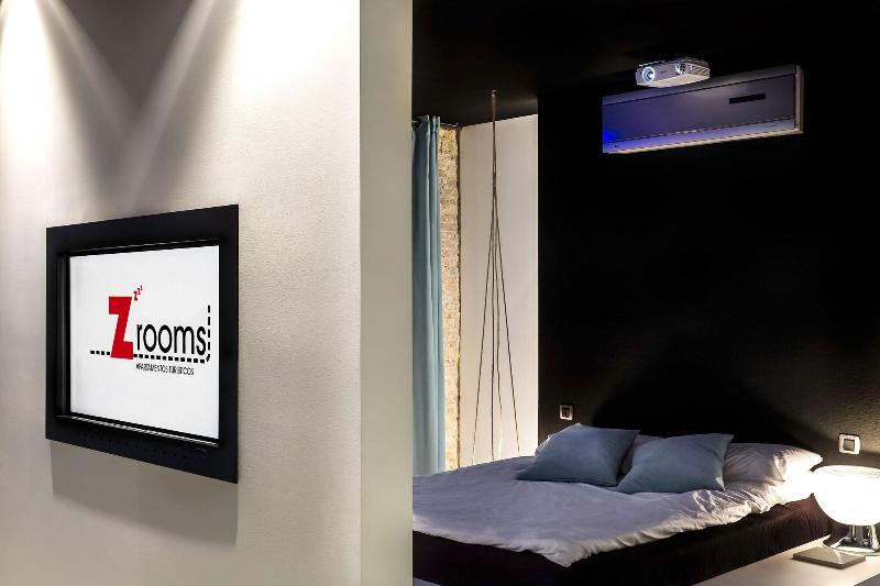 Zrooms Suites Hostel Boutique image