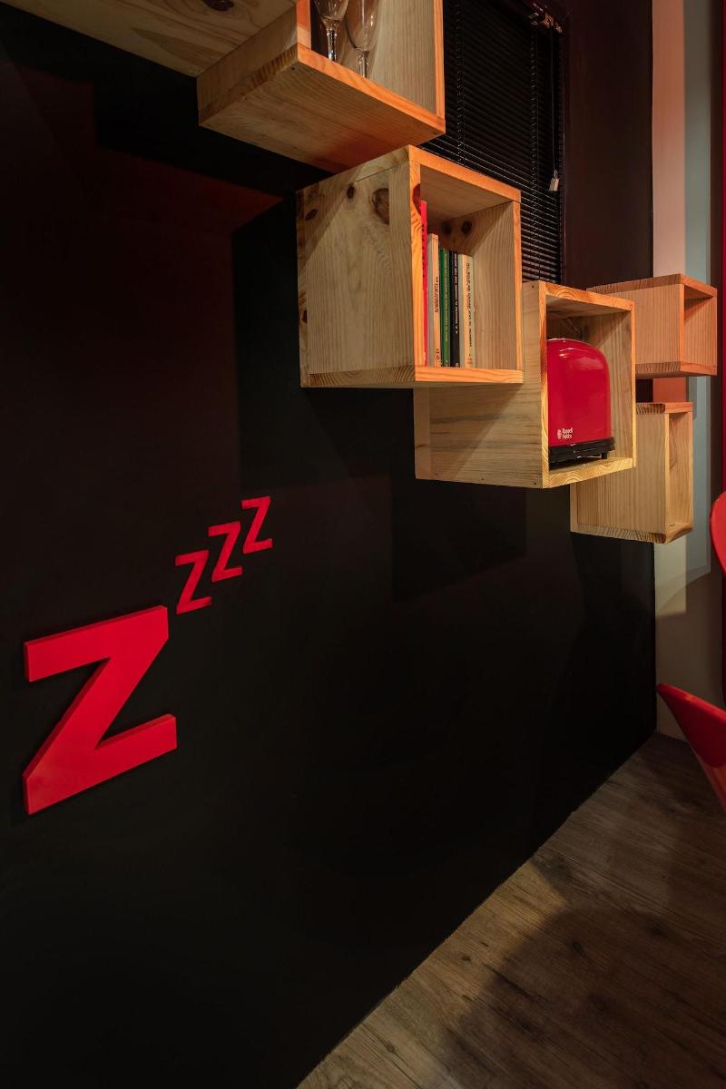 Zrooms Suites Hostel Boutique image