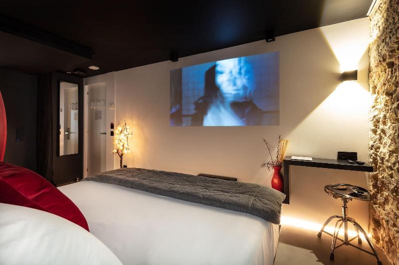 Zrooms Suites Hostel Boutique image