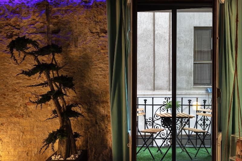 Zrooms Suites Hostel Boutique image