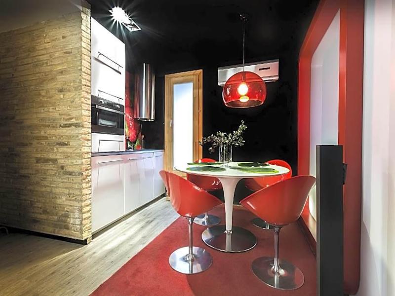 Zrooms Suites Hostel Boutique image
