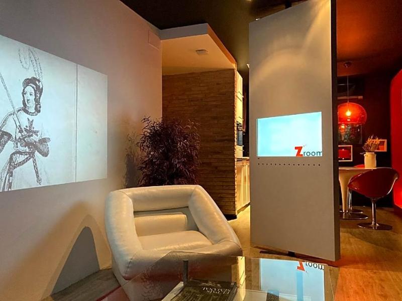 Zrooms Suites Hostel Boutique image