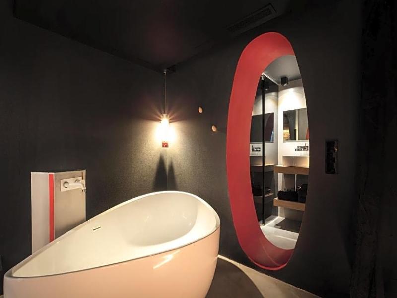 Zrooms Suites Hostel Boutique image