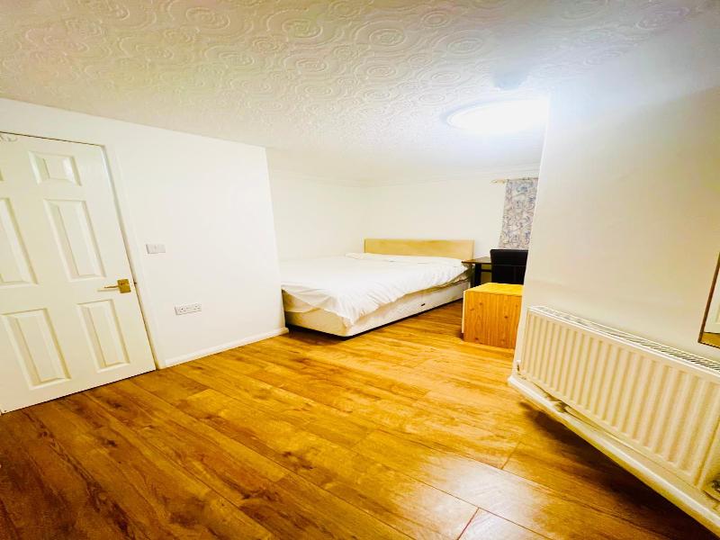 White House Lodge image