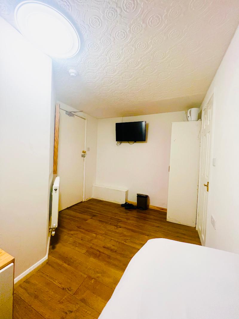 White House Lodge image