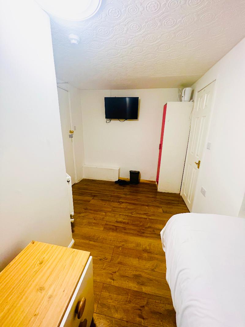 White House Lodge image