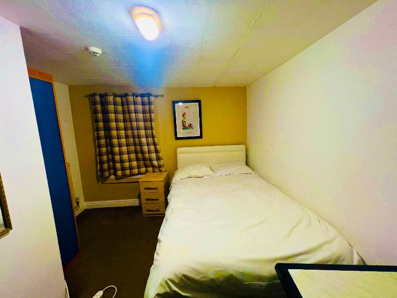 White House Lodge image