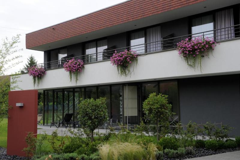 Logis Hotel Restaurant A L'etoile image
