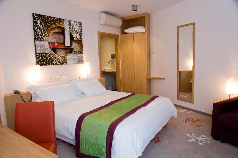 Logis Hotel Restaurant A L'etoile image