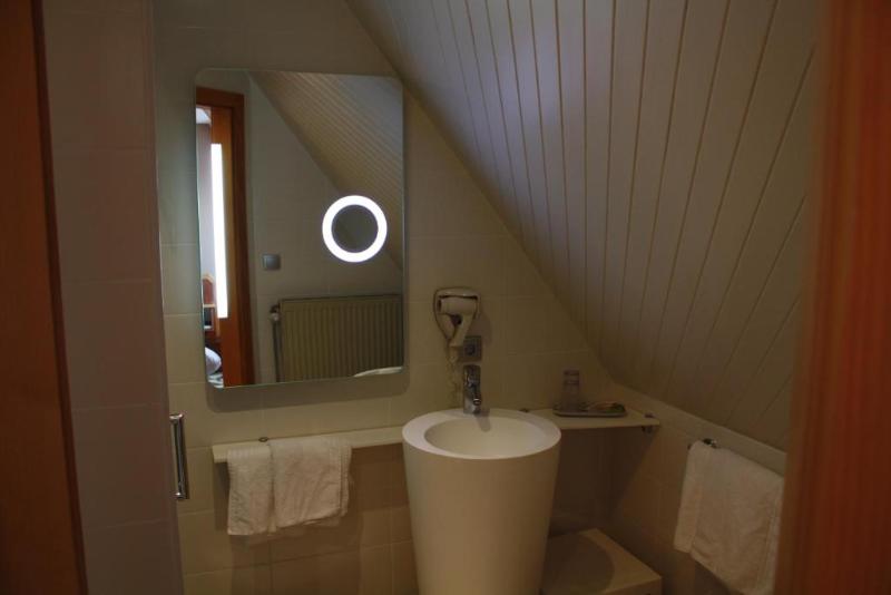 Logis Hotel Restaurant A L'etoile image