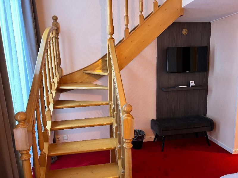 La Bourse Hotel image
