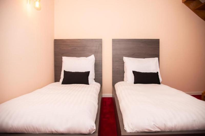 La Bourse Hotel image