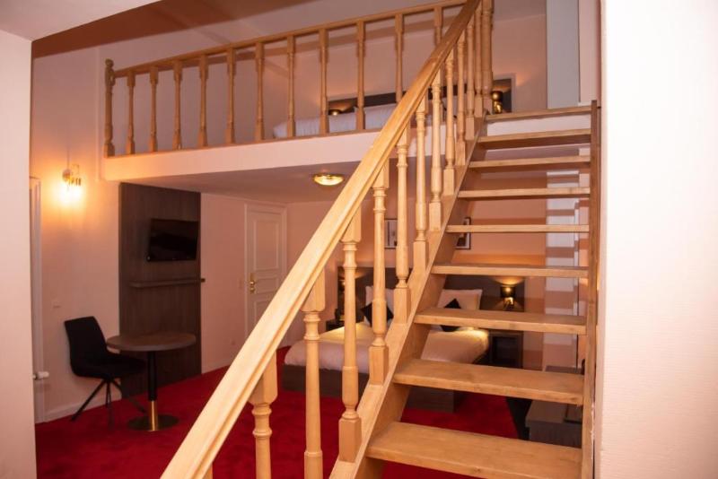 La Bourse Hotel image
