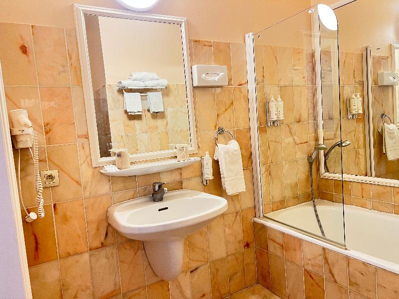 La Bourse Hotel image