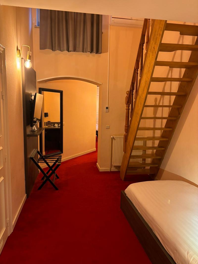 La Bourse Hotel image