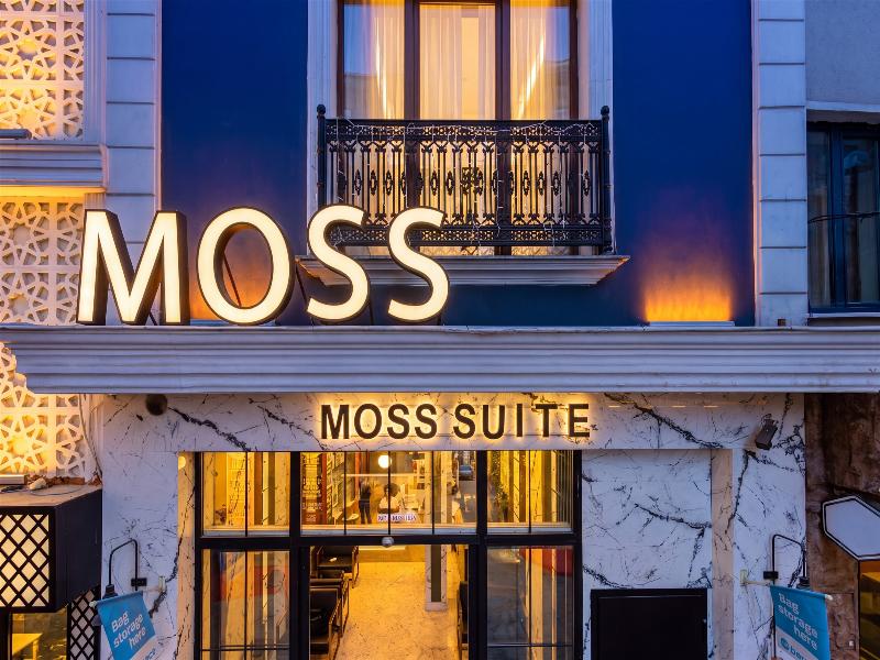 Moss Suite Hotel image