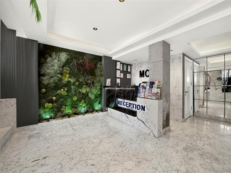 Moss Suite Hotel image
