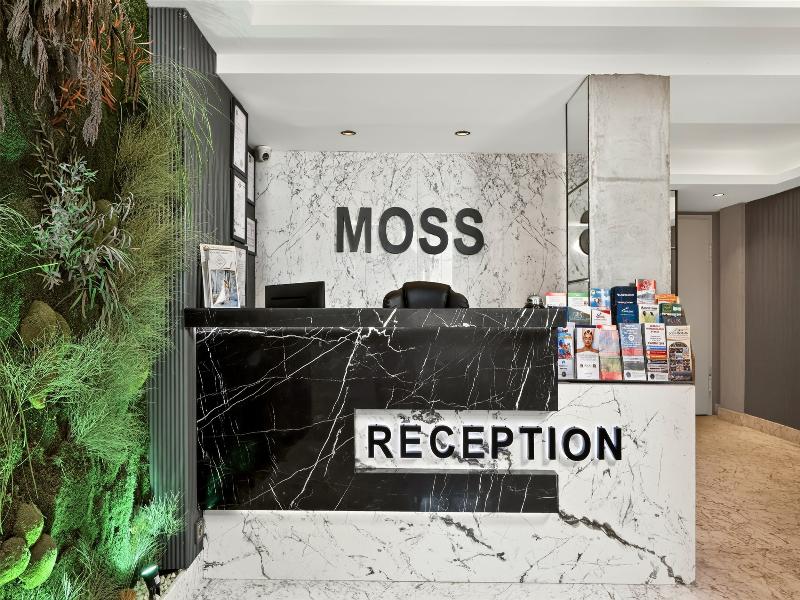 Moss Suite Hotel image