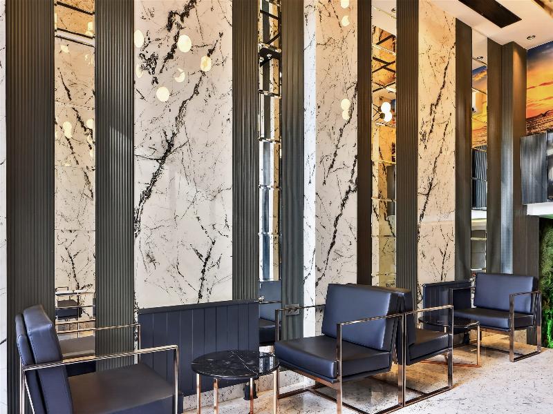 Moss Suite Hotel image