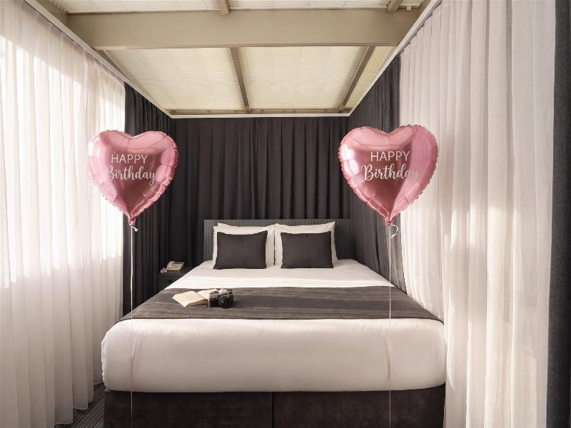Moss Suite Hotel image