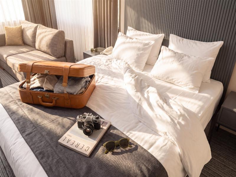 Moss Suite Hotel image