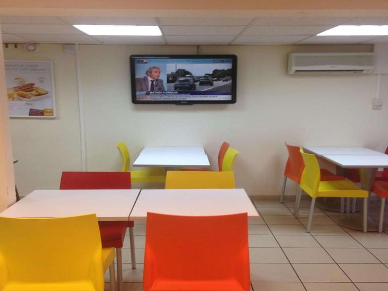 Premiere Classe Niort Est - La Creche image