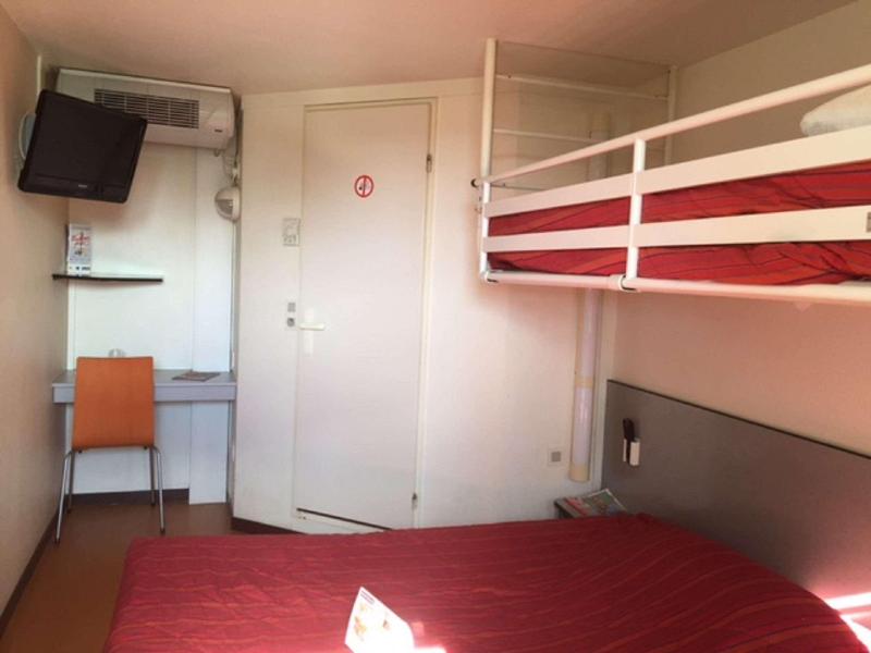 Premiere Classe Niort Est - La Creche image