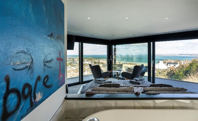 SUITE LUXURY