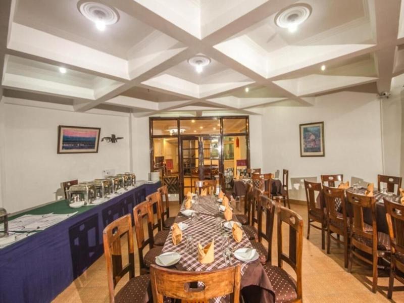 Anand Palace Hotel image