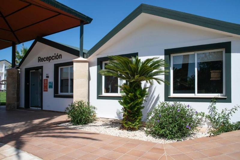 Hotel Pierre & Vacances Menorca Cala Blanes