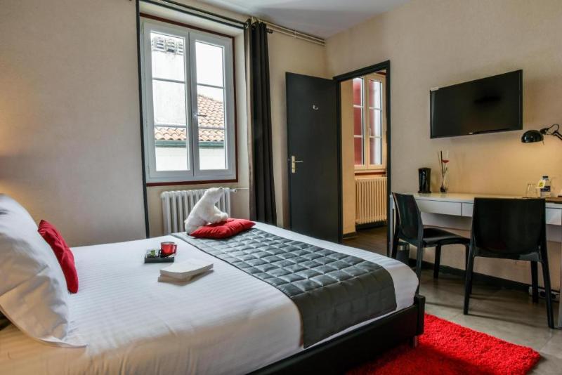 Logis Auberge L'estanquet image