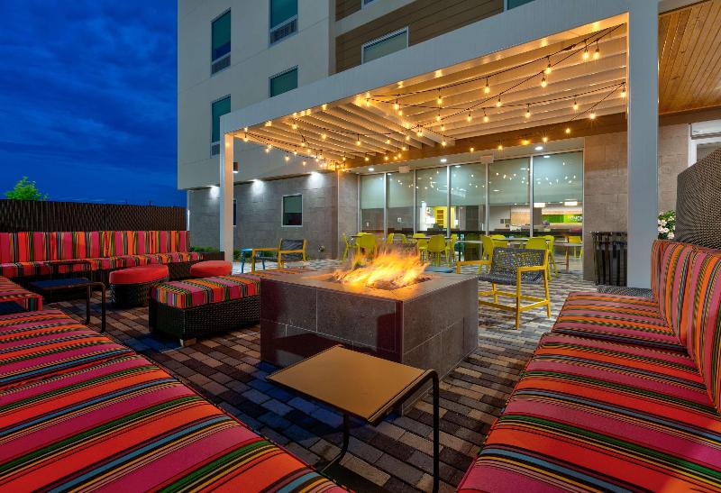 Home2 Suites By Hilton El Campo image