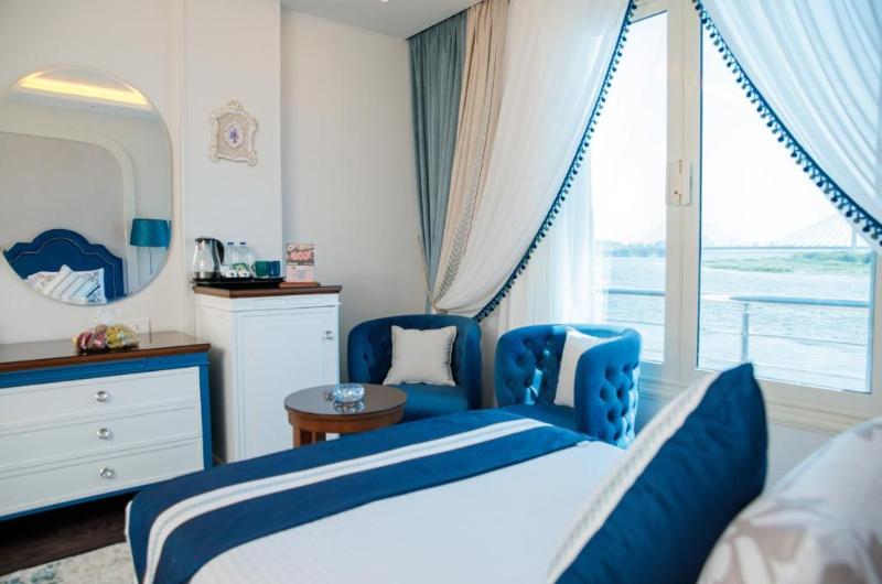 Nile Transport Hotel image