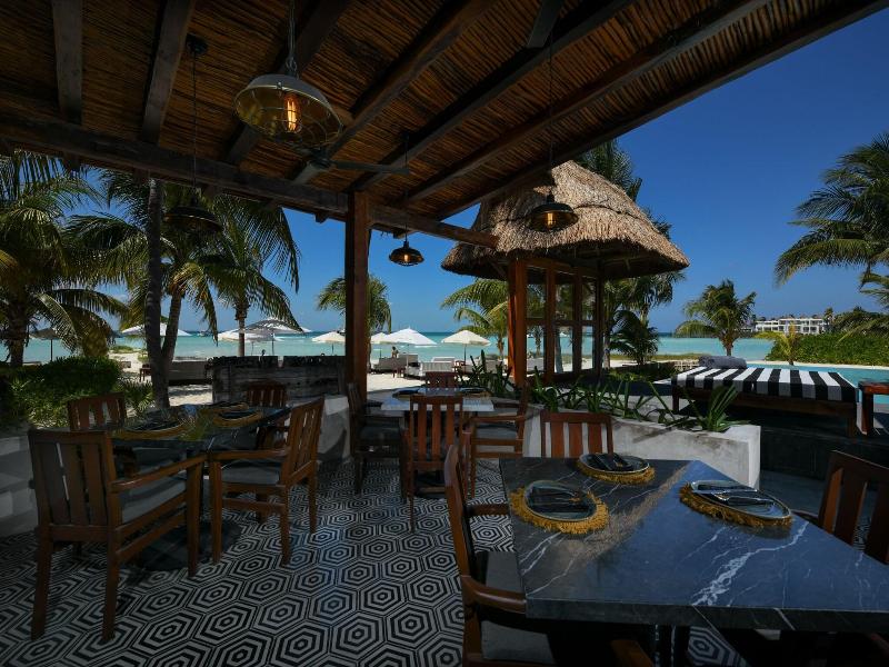 Casa Del Jaguar image