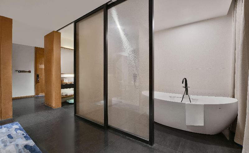 Blossom Hill Hotel Nanjing Lishui image