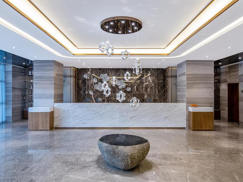 Lobby & Reception