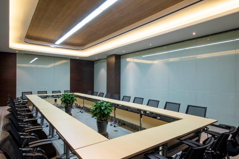 Crystal Orange Hotel Zhenjiang Logistics Building image