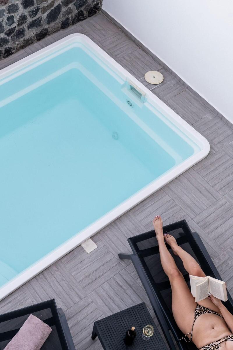 Santorossa Luxury Villas - Image 6