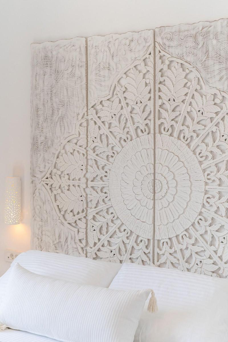 Santorossa Luxury Villas - Image 10