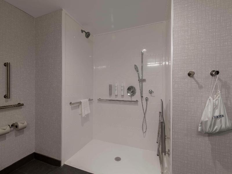 Hampton Inn Lincoln White Mountains image