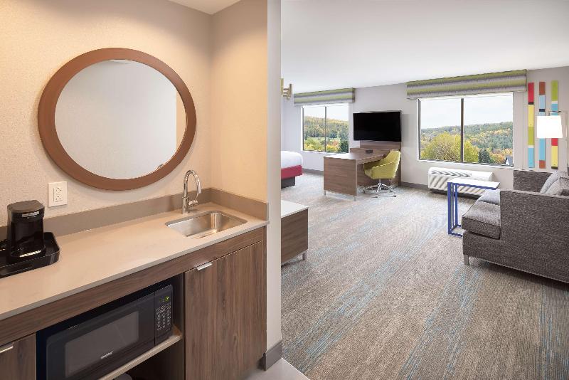 Hampton Inn Hornell image