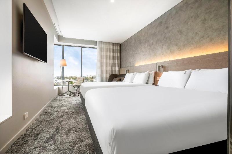 Holiday Inn Hotel & Suites Sunshine Coast by IHG image