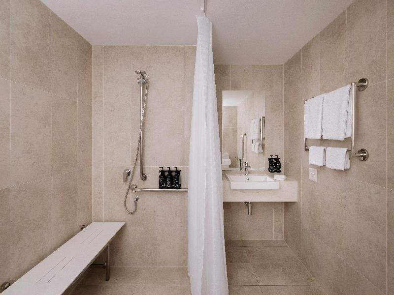 Holiday Inn Hotel & Suites Sunshine Coast by IHG image