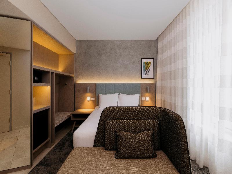 Holiday Inn Hotel & Suites Sunshine Coast by IHG image