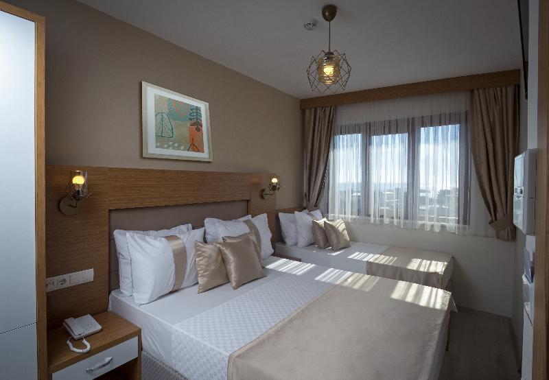 Zeyn Hotel Istanbul image